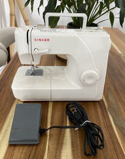 Singer Sewing Machine
