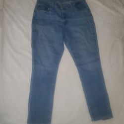Levis