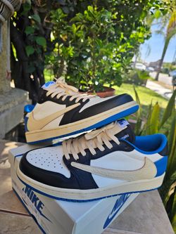 Jordan 1 travis scott size 9