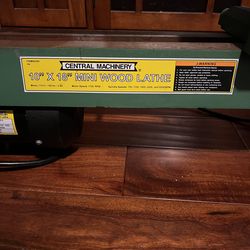 CENTRAL MACHINERY- 10” x 18” Lathe