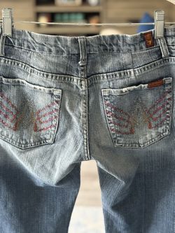 7 A Pocket Limited Edition Low Rise Size  28 Inseam Is 29 Inches