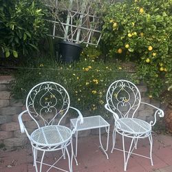 Wrought iron patio furniture bistro set! Delivery Available for extra fee.