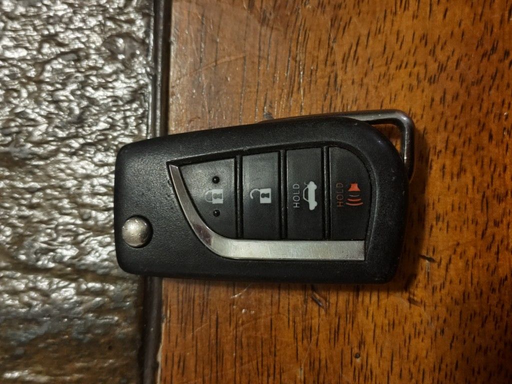 Key Remote Toyota Camry
