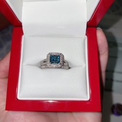 18k White Gold Diamond Ring