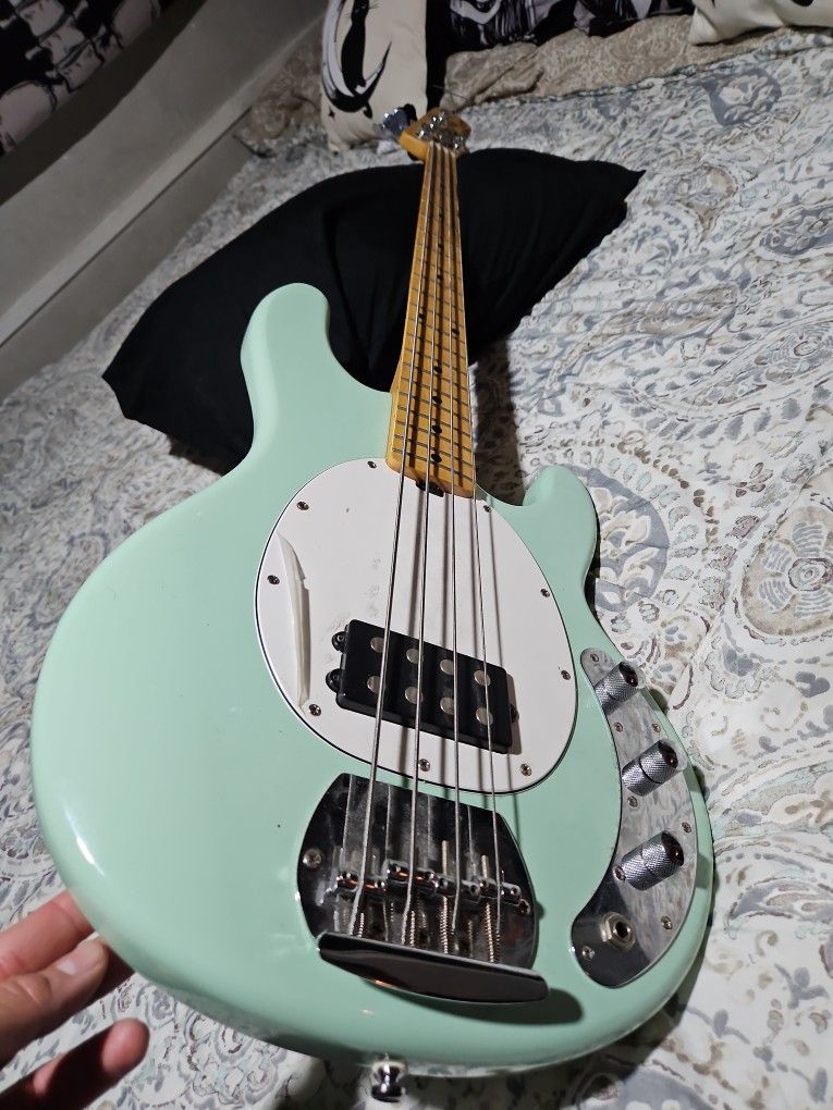Sterling Music Man Stingray Bass (Sub Series)