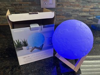 LED Earth Light