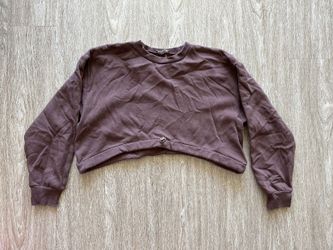Women's brown long sleeve cropped sweater