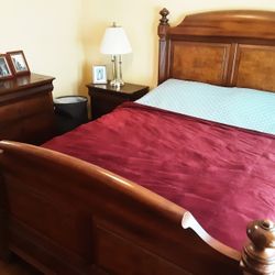 Full Bedroom Furniture With Quine Mattress 1night  Stand Aed Dresser 