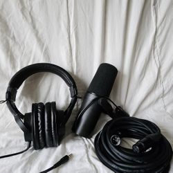 Shure SM7B Microphone - WITH Audio-Technica ATH-M20x HEADPHONES