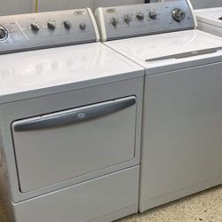 Whirlpool Washer And Gas Dryer Set For $425