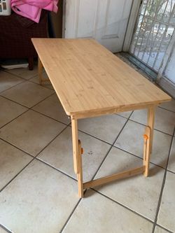 Mesa de bambú