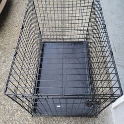 Dog Kennel...Great Shape