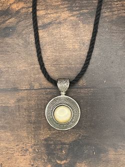925 pendant MOP
