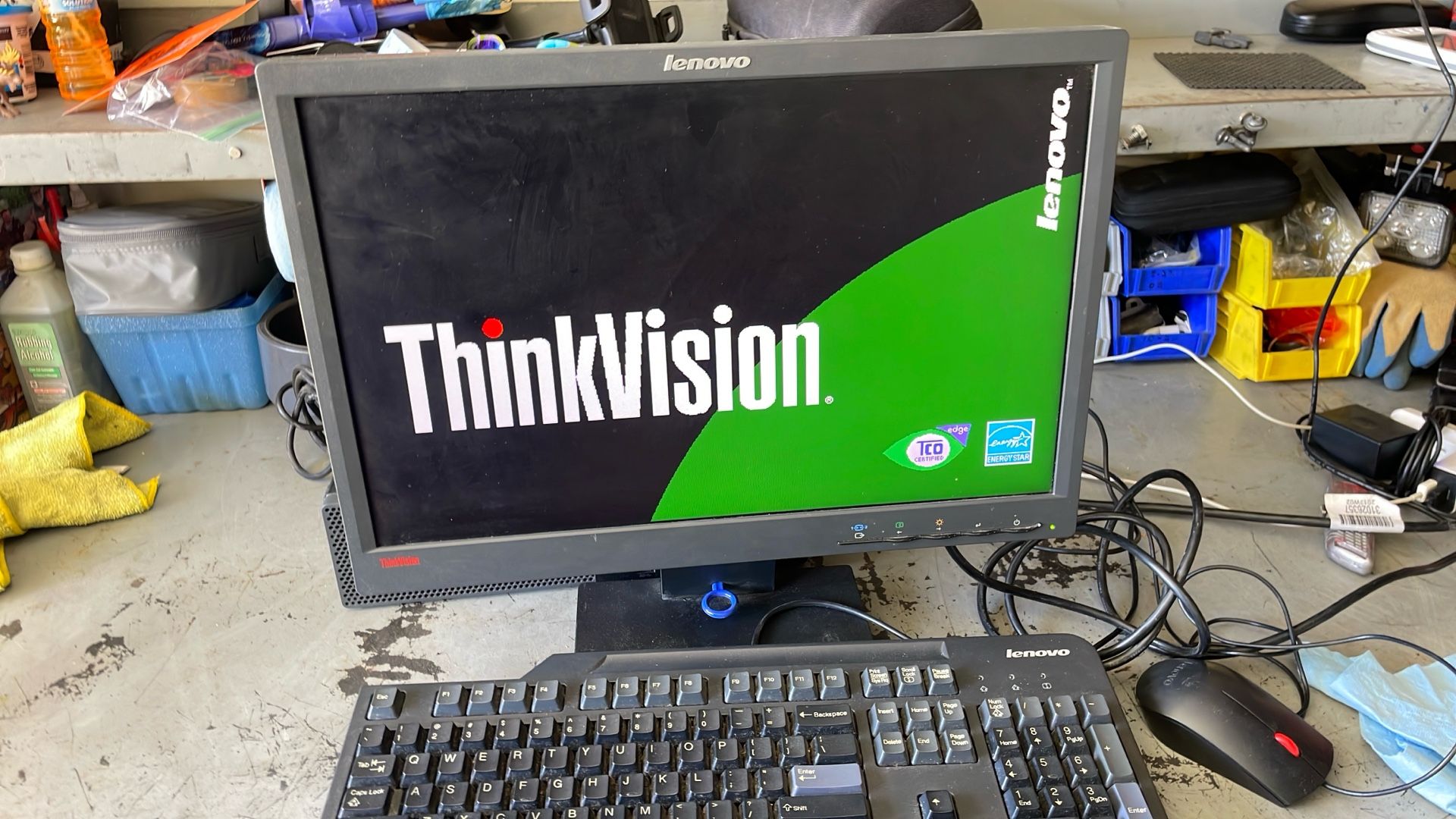 Lenovo Thinkvision 19” Monitor With Keyboard And Mouse
