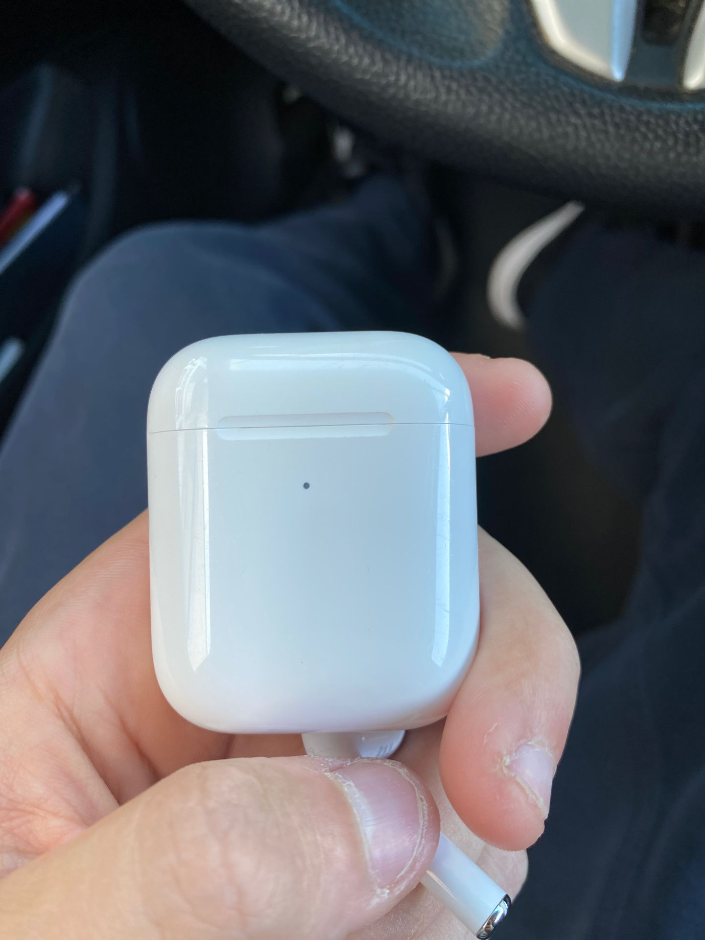 Air pod gen 2 charging case