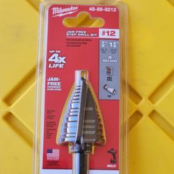 Milwaukee
7/8 in. - 1-3/8 in. #12 Black Oxide Step Drill
Bit (5-Steps)