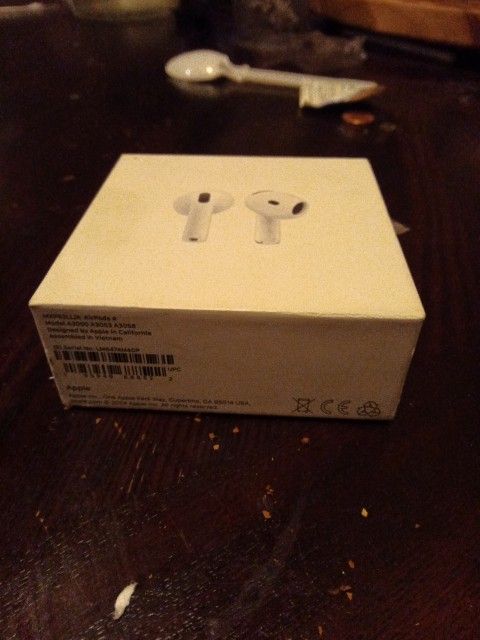 Apple Airpods 4