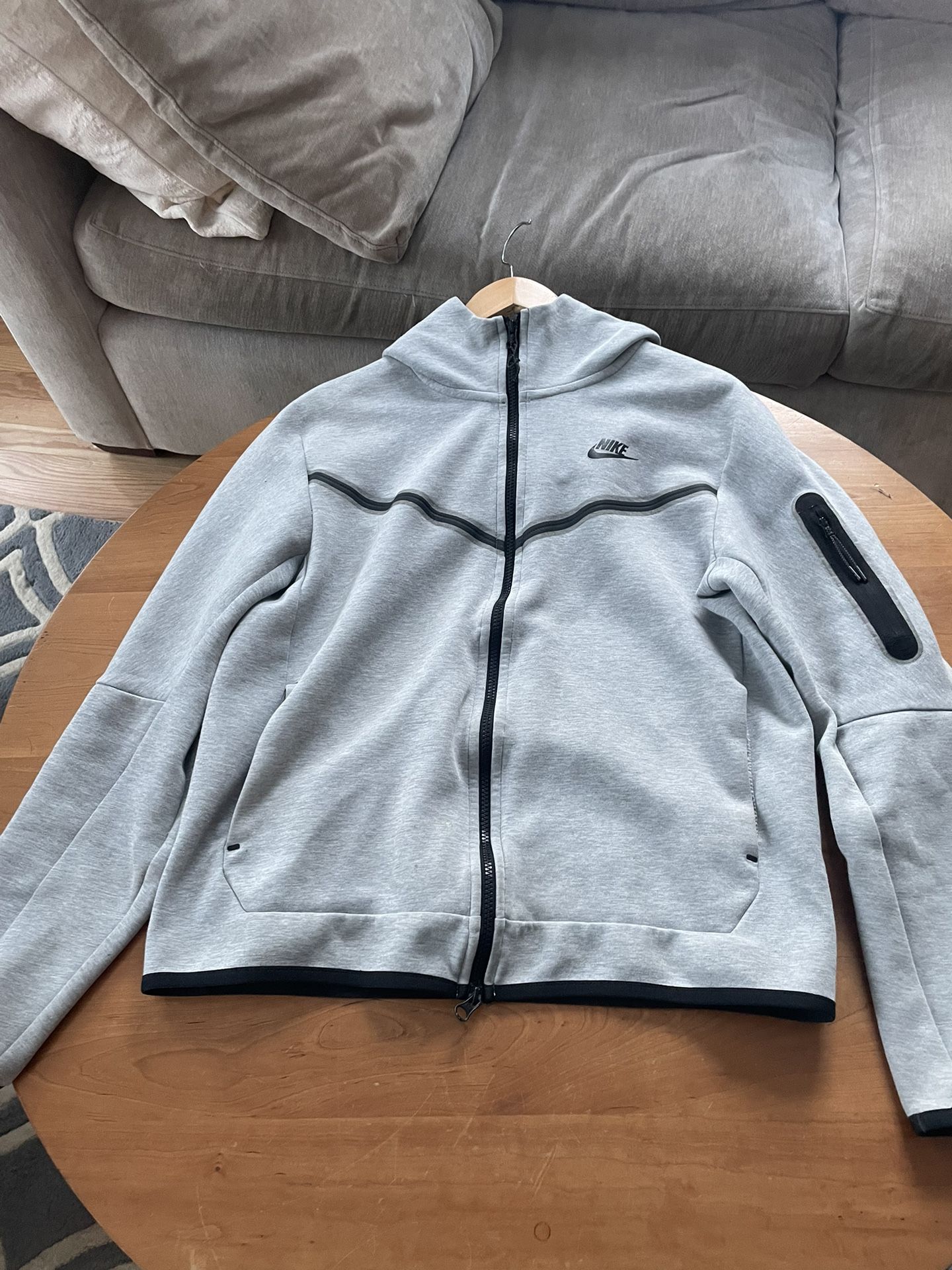 Grey Nike Tech Fleece