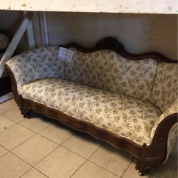 Victorian Sofa 