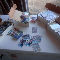 Lot Of Sports cards Football, Basketball and Baseball , Hockey