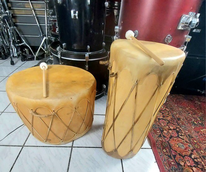 Taos drums original !!! $1 i take offers !!