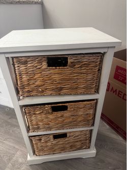 Wicker organizer