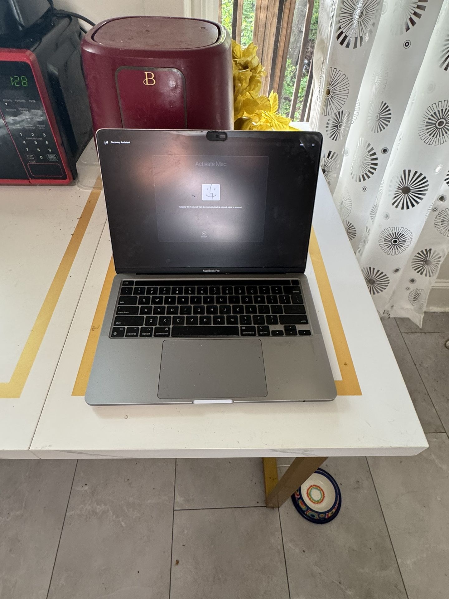 MacBook Pro 13-inch M1 2020 - 8GB (price is negotiable) $800-$700