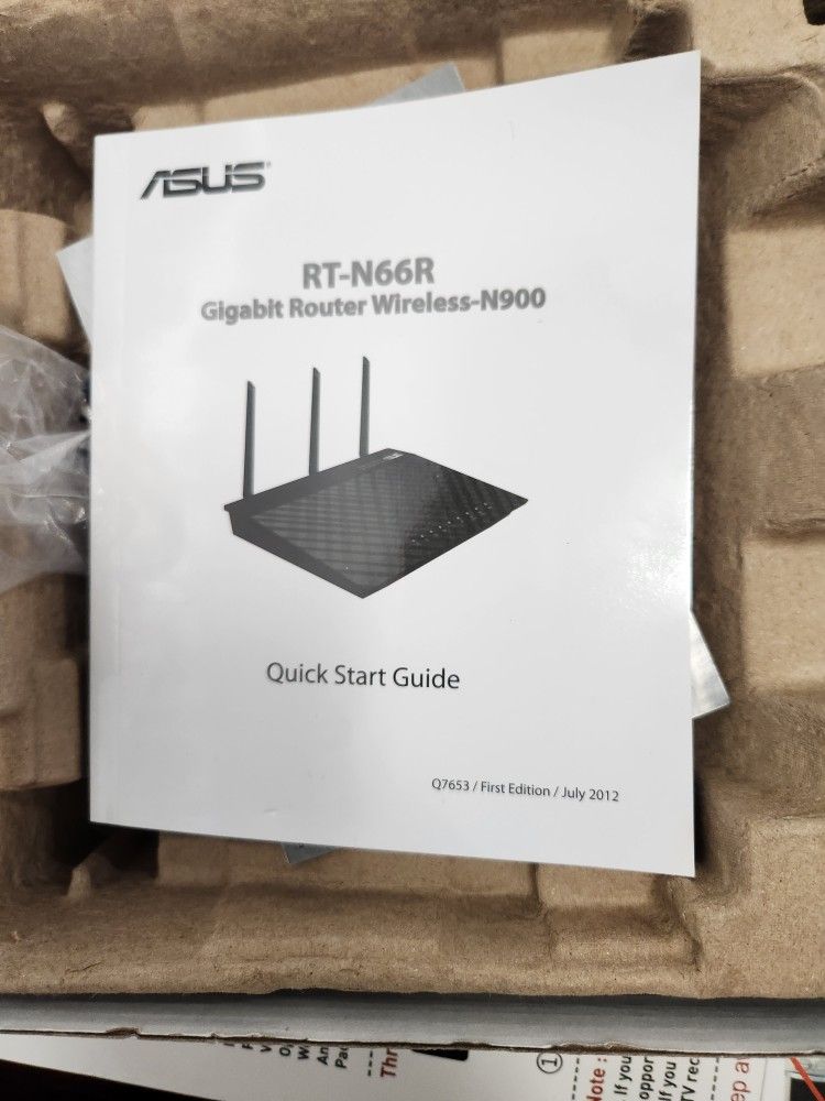 ASUS RT-N66R - Wireless router - 4-port switch - GigE - Wi-Fi - Dual Band