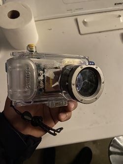 Canon water proof cámara shell