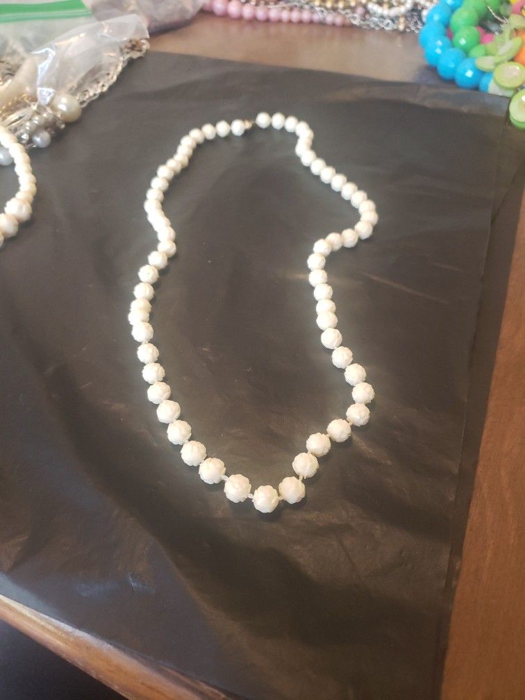 Vintage Plastic Carved Roses Necklace