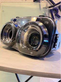 Dodge Challenger Headlight