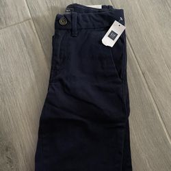 New with tags Kids Gap Slim Straight Fit. Size 8 navy Color