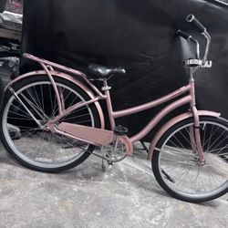 🌸 Pink Cruiser Bike – Great Condition