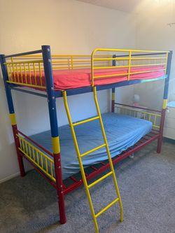 Kid bunk bed, 1 night stand and 6 drawers cabinet