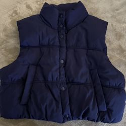 Women’s Navy Blue Cropped Puffer Vest 
