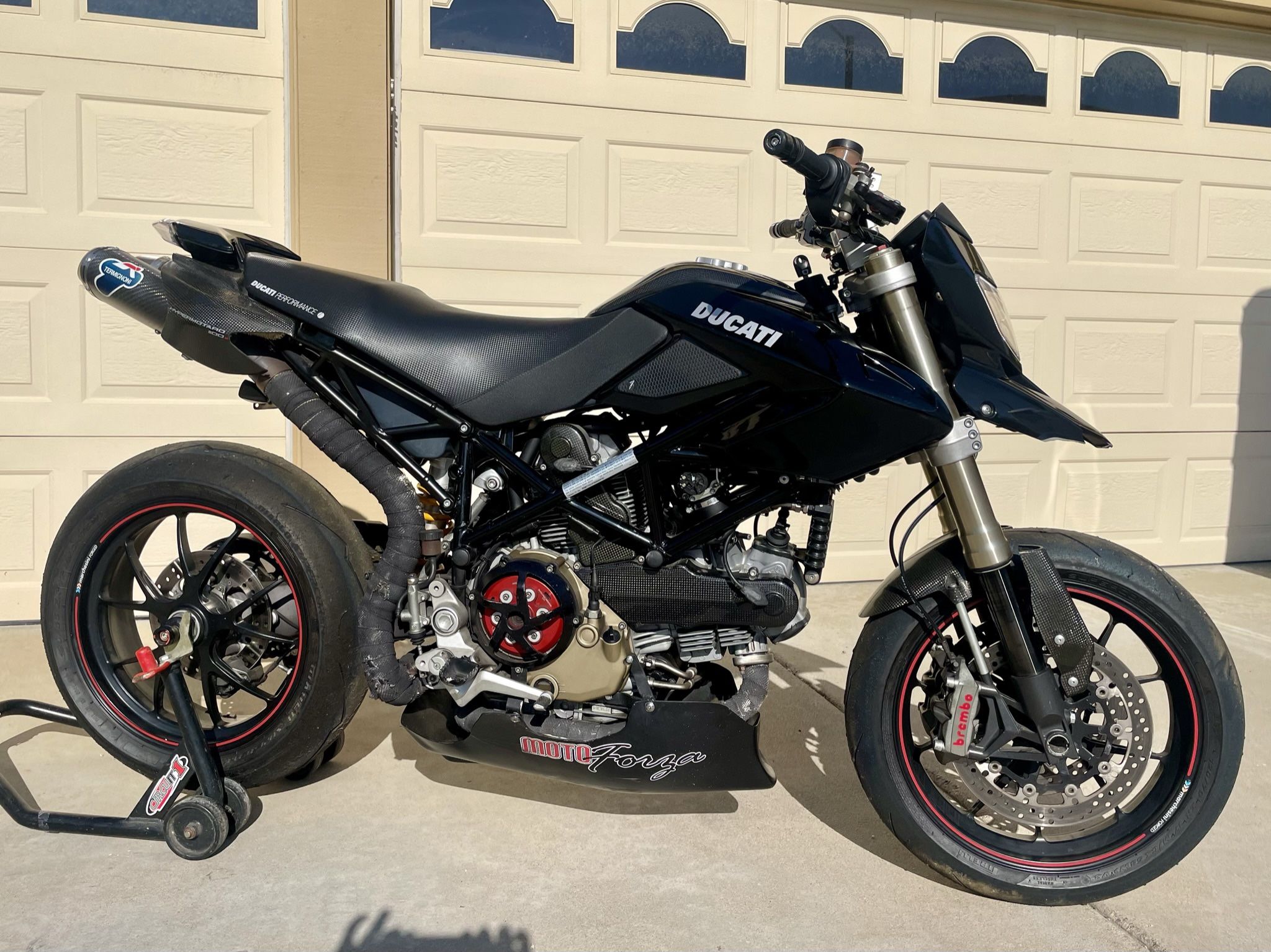 Ducati Hypermotard 1100s