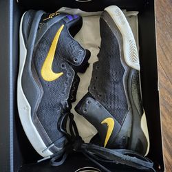 Kids Shoe Size 4.5 NIKE Kobe 8 Protro