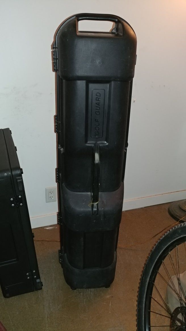 GOLF GUARD - GOLF CLUB / DRUM HARDWARE HARD CASE ON WHEELS FOR SALE!!!