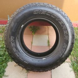 265/70-17 Cooper discoverer AT3 tires