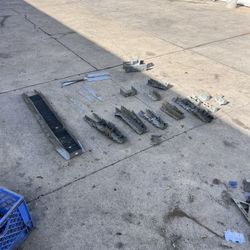 Joint brackets for construction