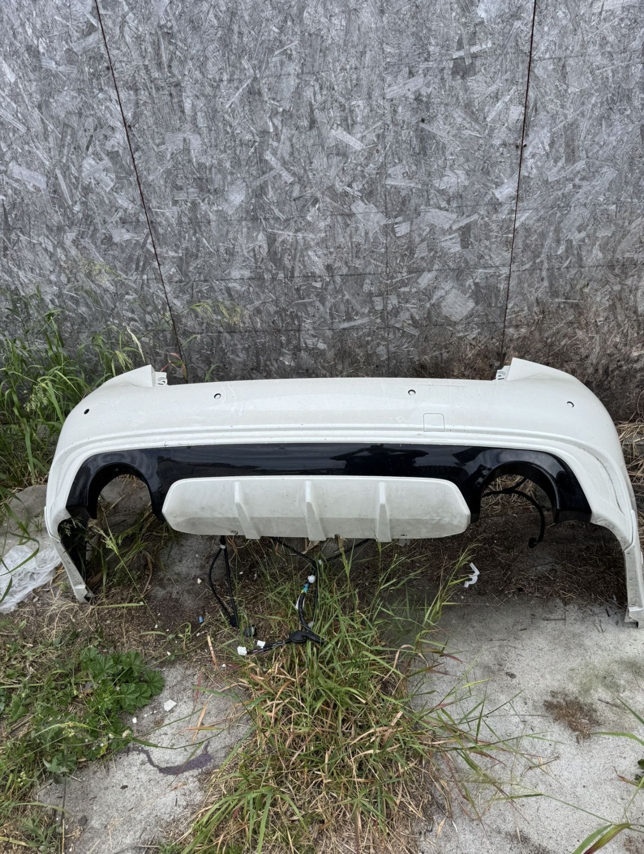 18-24 infiniti q50 rear bumper 