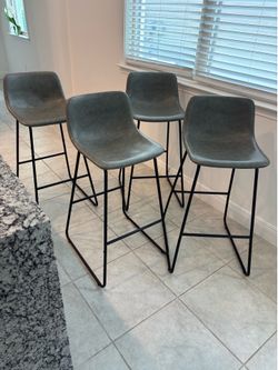 4 Modern Kitchen Bar Stools