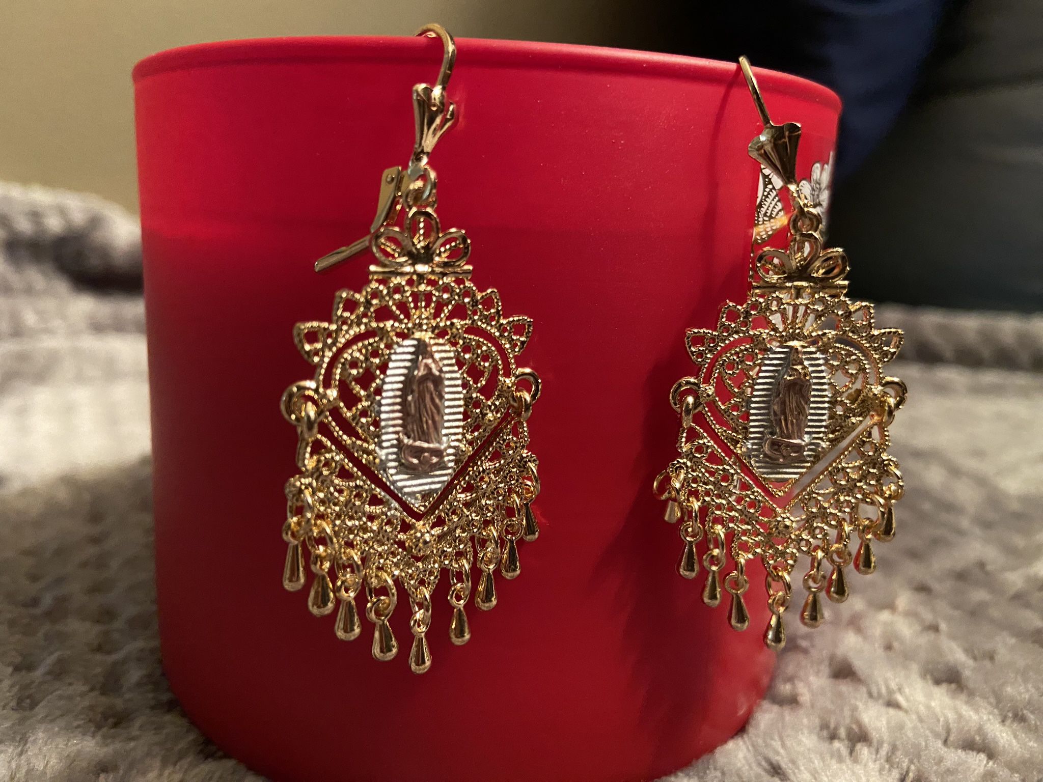 Gold Plated Earring Of  Virgin Marry 