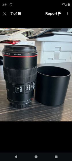 Canon EF 100mm F/2.8 Macro USM lens