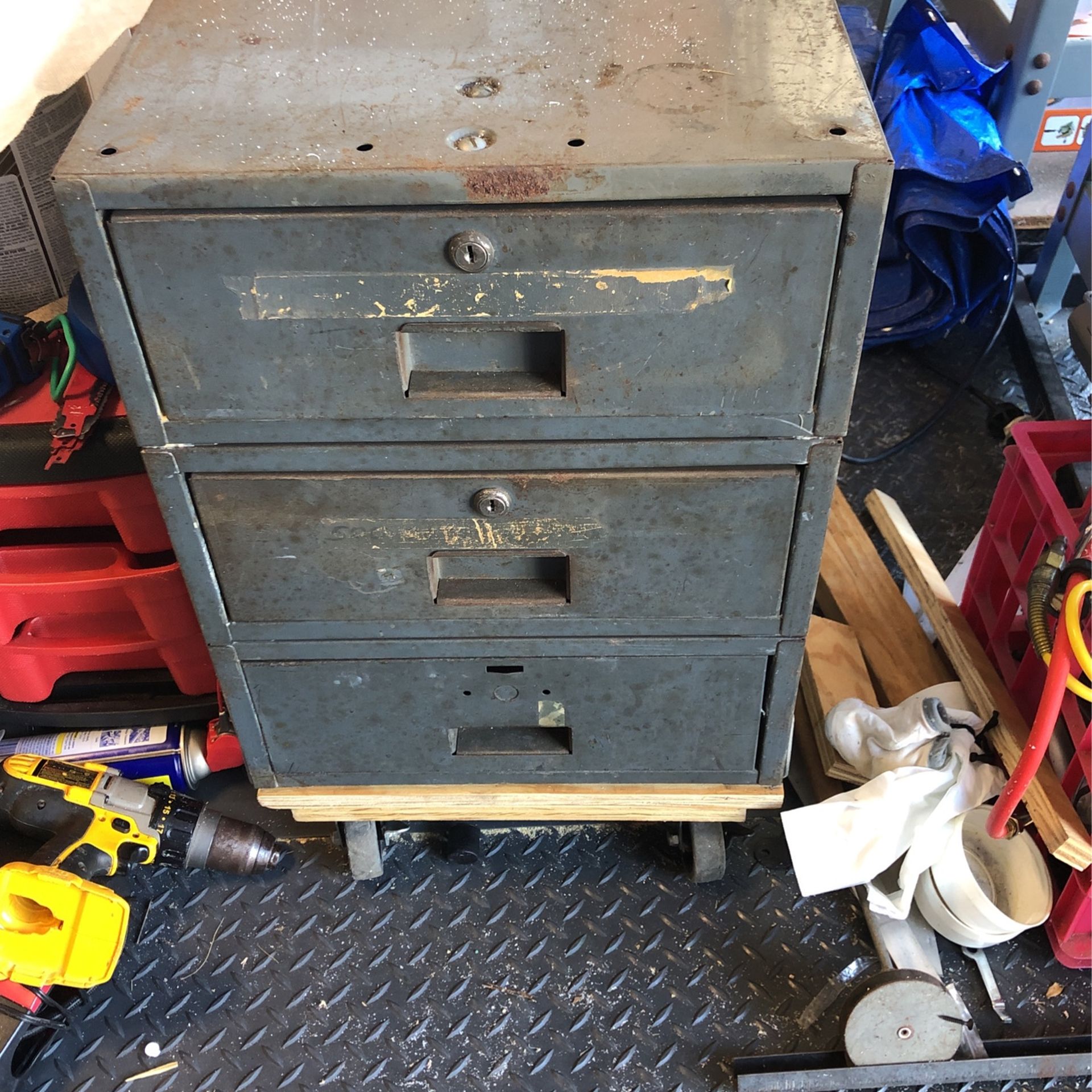 3 Drawer Tool Cabinet On Wheels