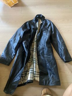 LOW PRICE MOVING- $2000 RETAIL BURBERRY LEATHER JACKET