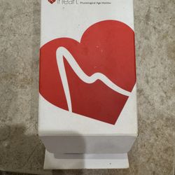 iHeart Internal Age Health Monitor, Fingertip Health and Fitness Tracker