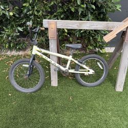 Haro Shredder 18" Kids Bike 2021