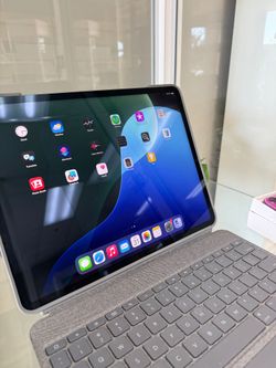 iPad Pro 12.9 5th Gen M1 256GB Storage