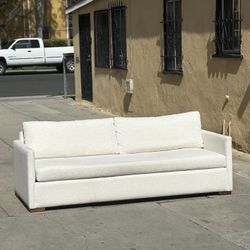 Custom White sofa Couch - Delivery Available 🚚